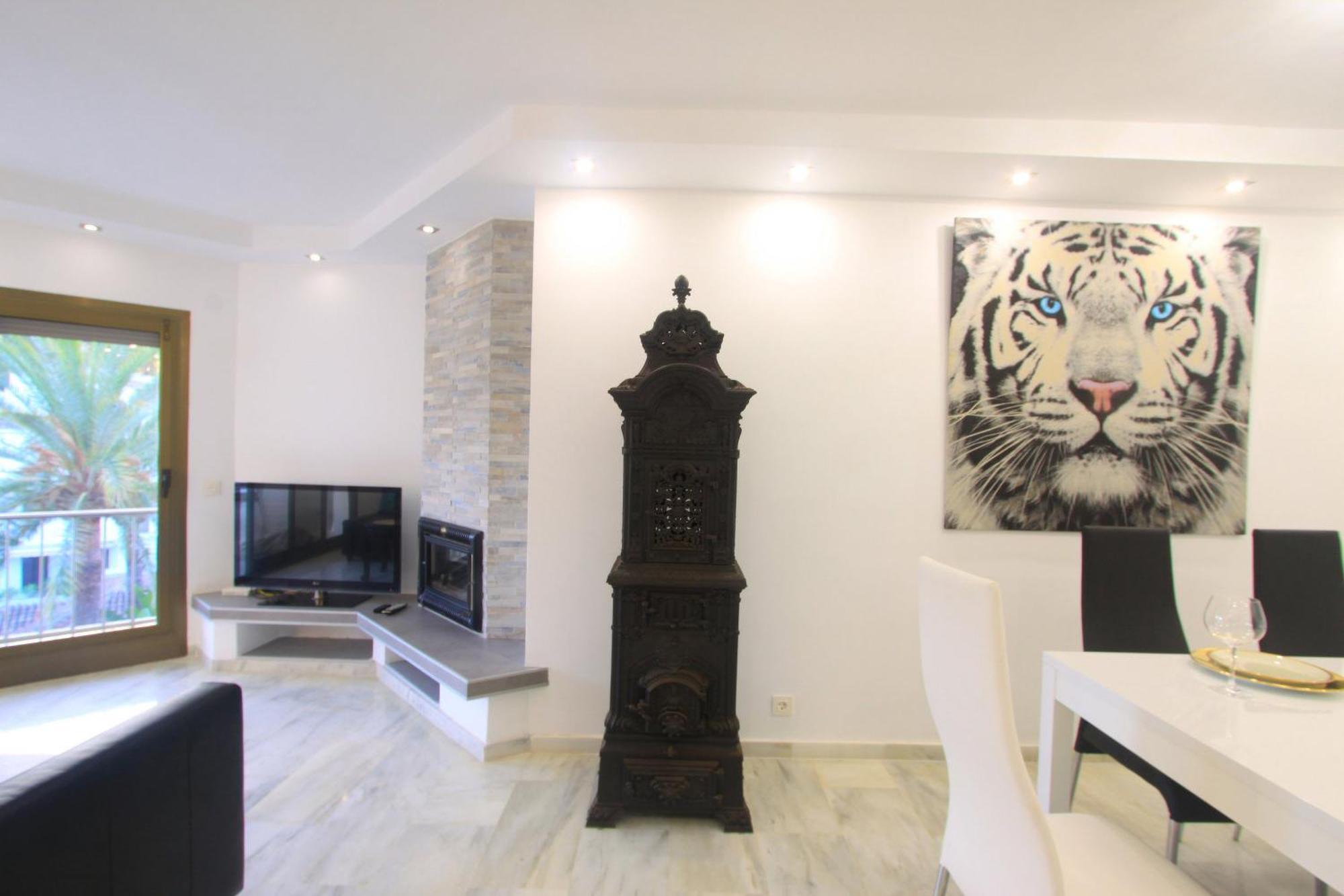 1080 Beachfront Penthouse 3 Floors Jacuzzi 2 Pools Wifi Roof Terrace Marbella Dış mekan fotoğraf