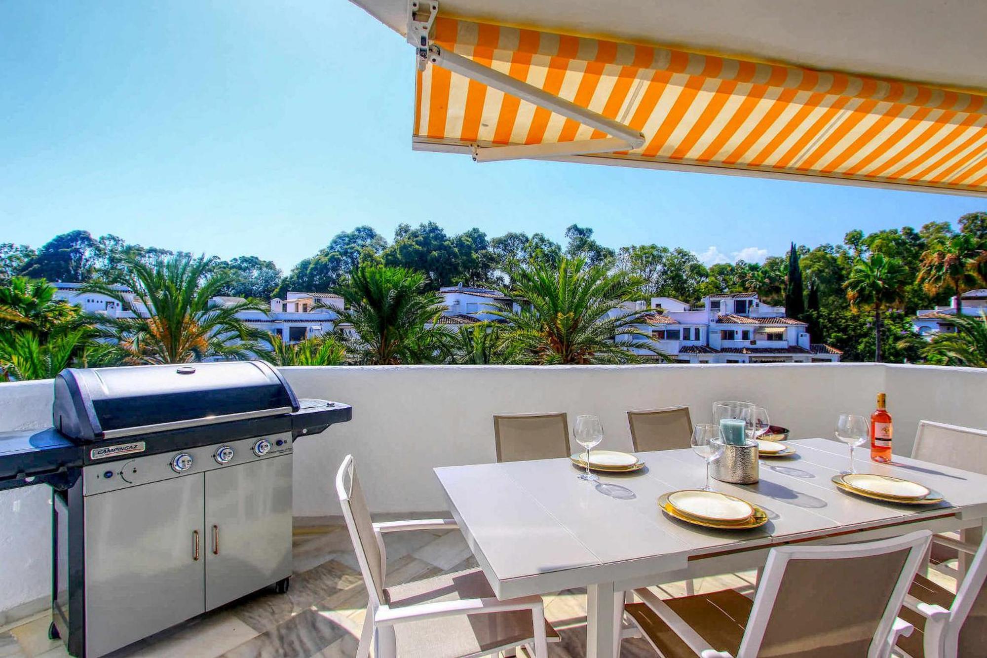 1080 Beachfront Penthouse 3 Floors Jacuzzi 2 Pools Wifi Roof Terrace Marbella Dış mekan fotoğraf