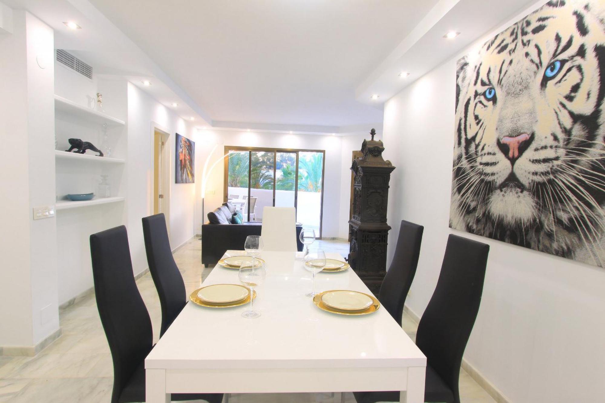 1080 Beachfront Penthouse 3 Floors Jacuzzi 2 Pools Wifi Roof Terrace Marbella Dış mekan fotoğraf