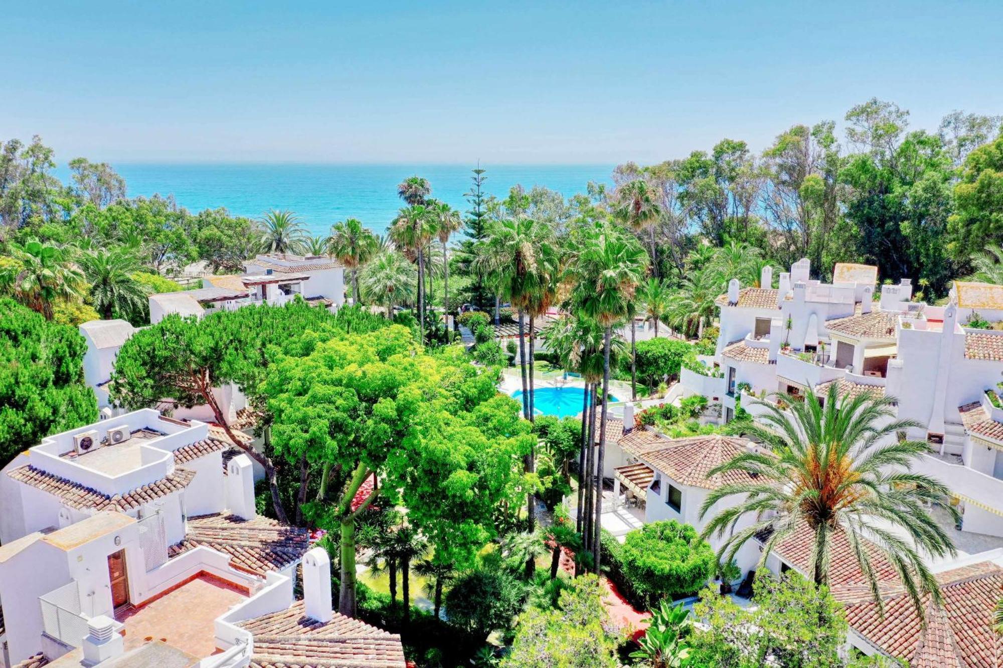 1080 Beachfront Penthouse 3 Floors Jacuzzi 2 Pools Wifi Roof Terrace Marbella Dış mekan fotoğraf
